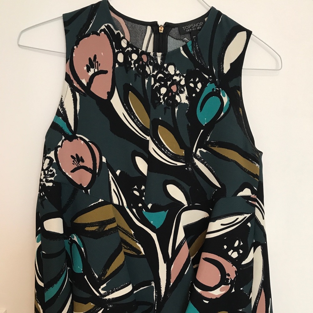 Beautiful printed blouse-great for fall